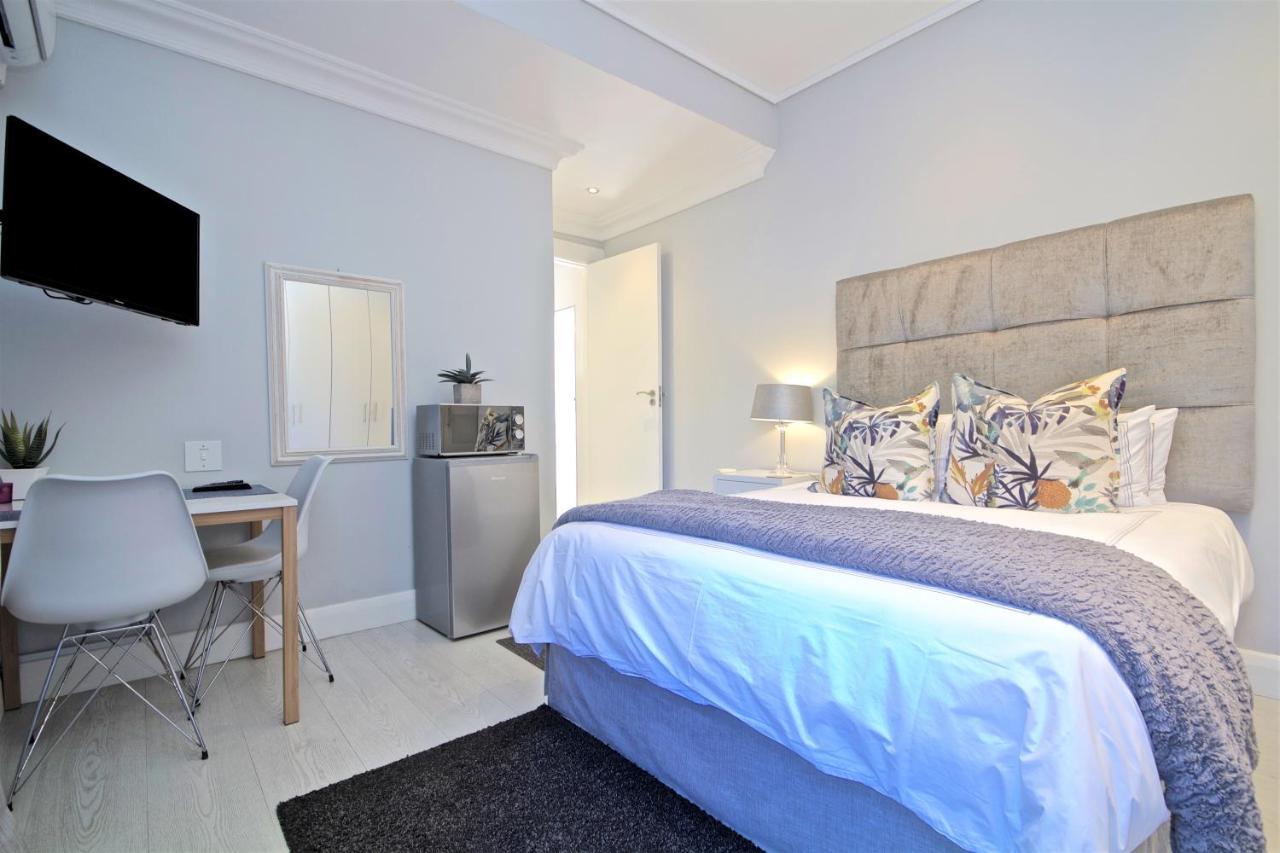 Ocean Breeze Sunset Beach - Cape Town Exterior photo
